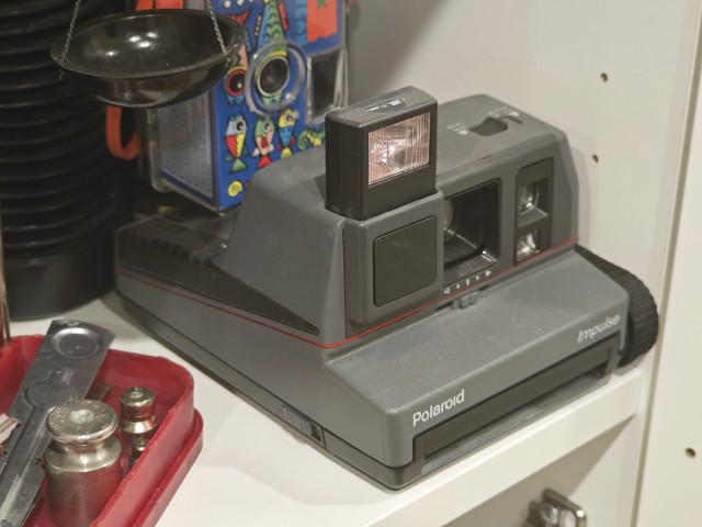 Polaroid: как дважды обанкротилась легендарная компания и что с ней сейчас — история бренда