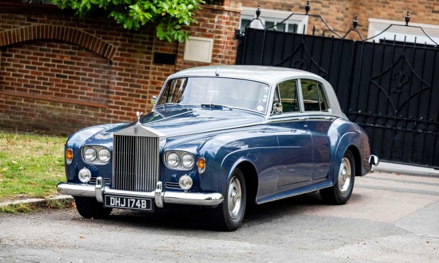 На продажу в Подмосковье выставлен редчайший Rolls-Royce