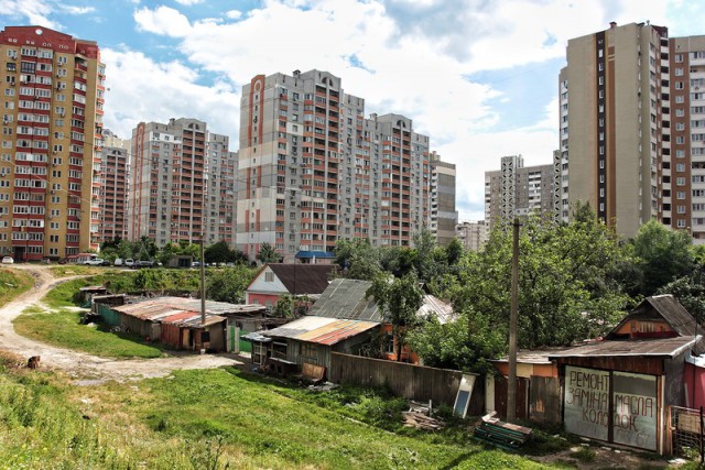 Свинарник среди высоток Киева