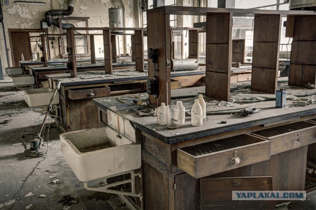 20 фотографий мест, в которых не осталось людей