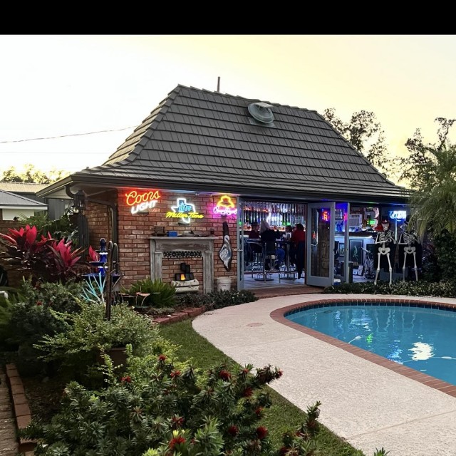 Мужская берлога