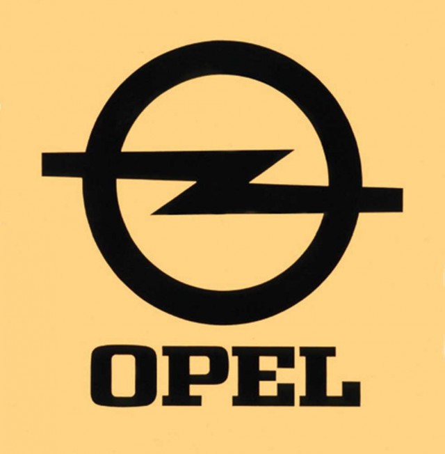 Мальчик, распятый на визитке Яроша (18+)