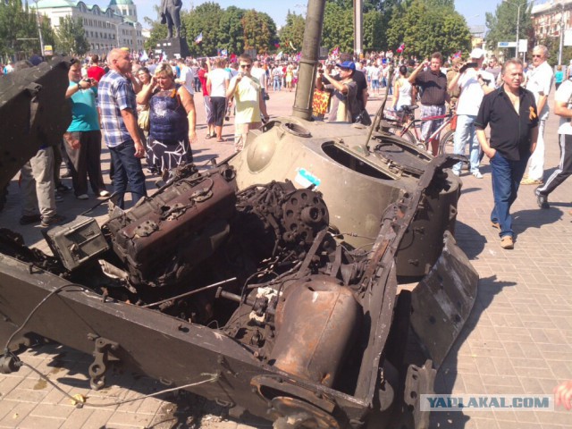Марш пленных в Донецке 24.08.2014