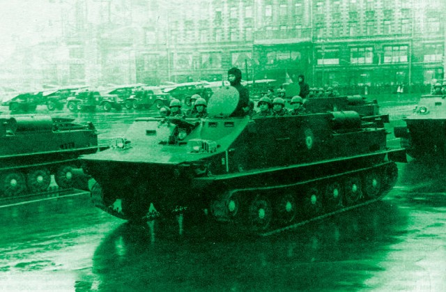 Десант на броне.