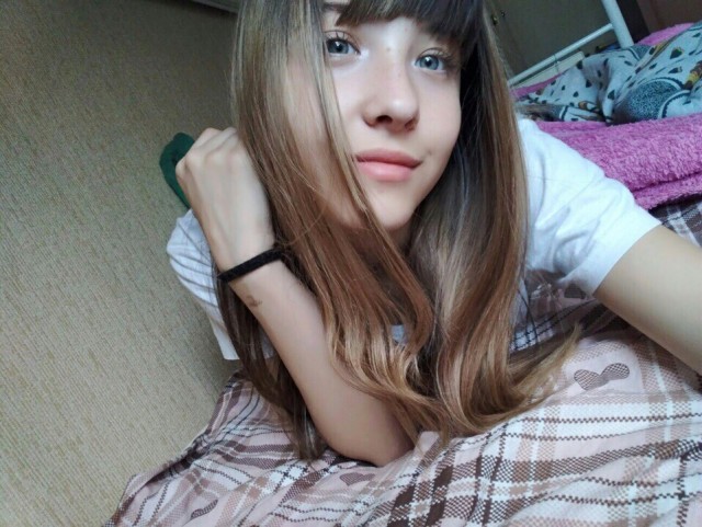 Красотки из социальных сетей