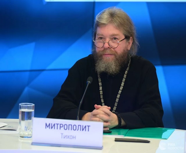 Ну, братья, бухнём с Божей помощью ...