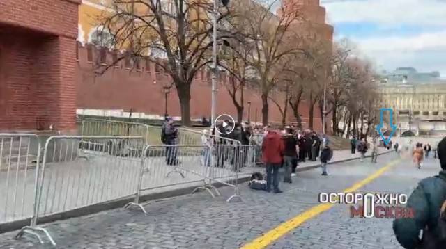 Мавзолей Ленина на Красной площади открывается сегодня для посетителей после двухмесячных профилактических работ.