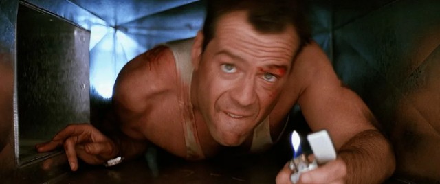 Семья Брюса Уиллиса отселила его в отдельный дом из-за прогрессирующей деменции