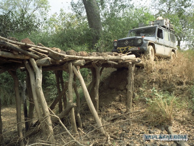 Немец проехал на Gelandewagen весь мир.