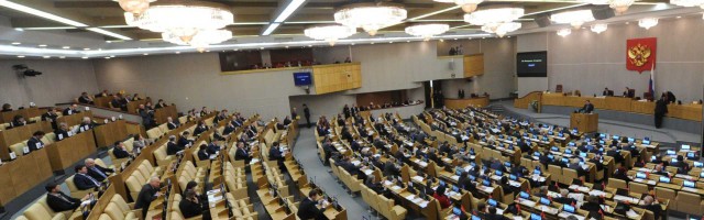 Ребенок рожденный без мозга, полноценно развивается и занимается серфингом