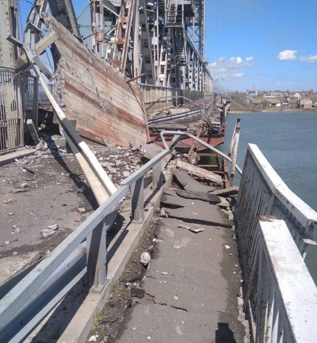 Мост в Затоке Одесская область повреждён  ракетным ударом