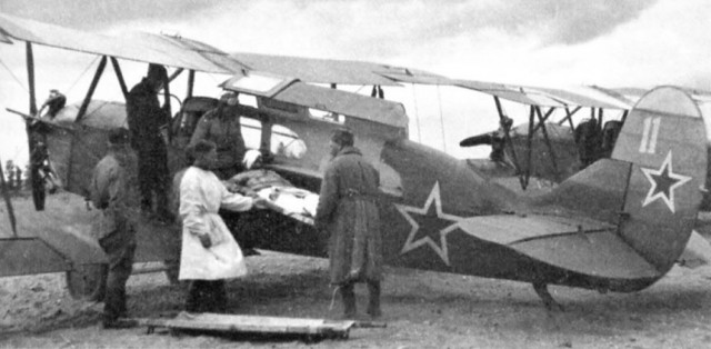 По-2. Летающая парта сталинских соколов. Легендарный "кукурузник"