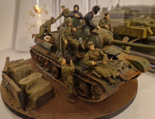 Скоро снова вместе в бой 1944 Диорама 1/35 Руководства Пост.