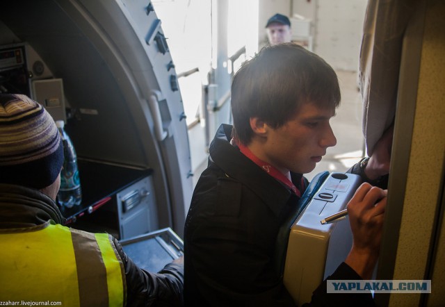 Что не видит пассажир перед вылетом...