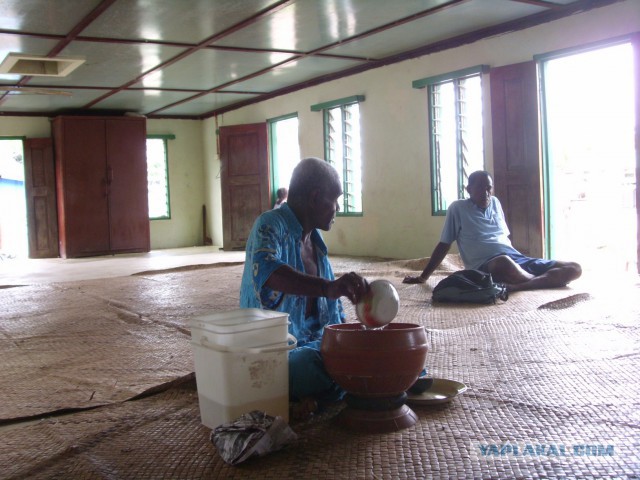 Океания: Фиджи и Тувалу