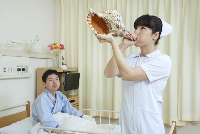 Палата №6 или забавные снимки японской медсестры