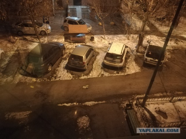 Ну что, москвичи, жалуетесь на снежок? А теперь посмотрите за МКАД!