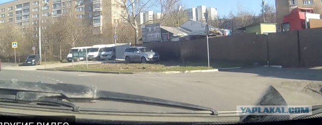 ДТП на дороге с круговым движением