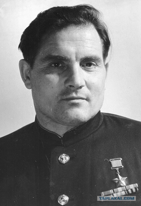 Михаи́л Петро́вич Девятаев.