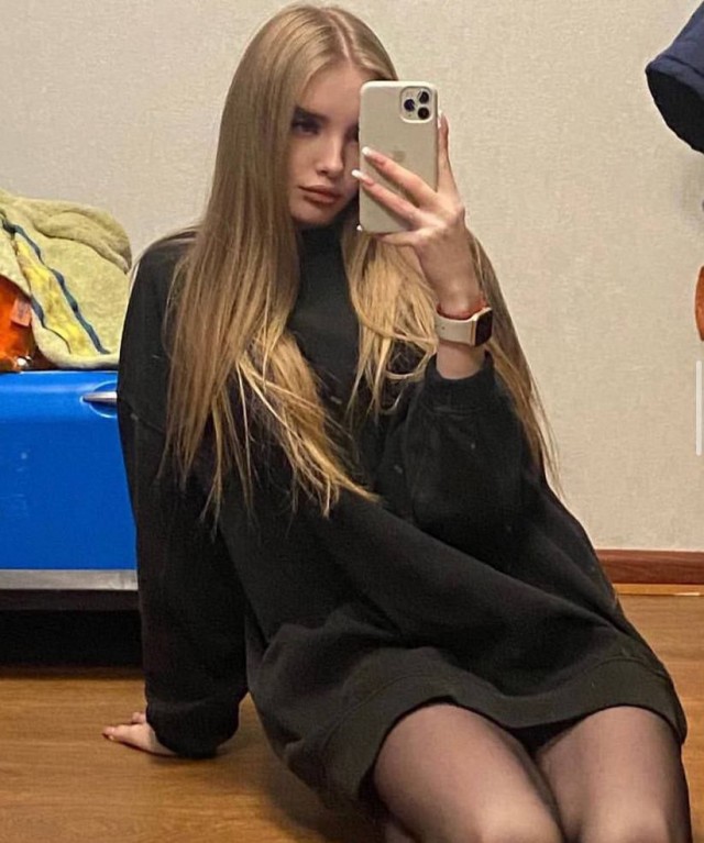 Девушки с сайтов знакомств