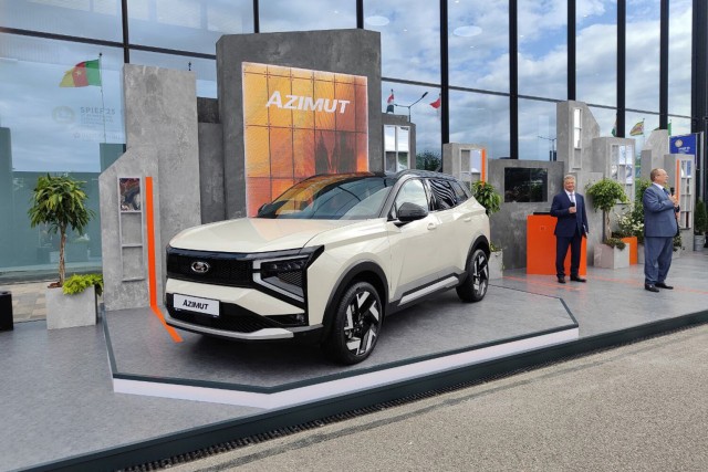 Старт серийного производства модели Lada Azimut намечен на III квартал 2026 г., а начало продаж по плану запланировано на IV ква