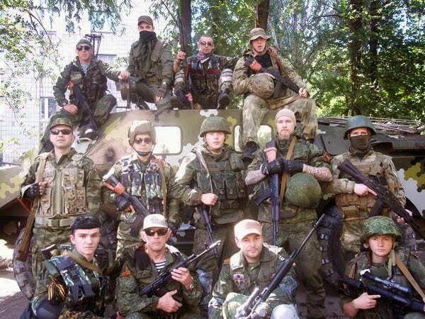 Бойцы отряда Моторолы.