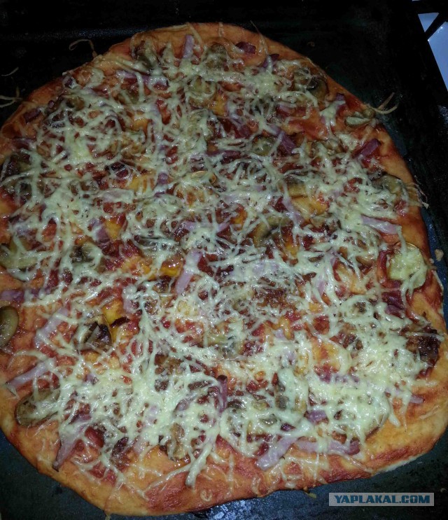 Пицца с мясными шариками