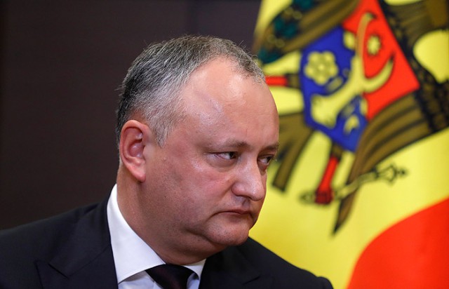 Конституционный суд Молдавии приостановил полномочия президента