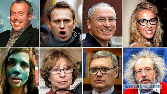 Преступник в маске ударил девушку