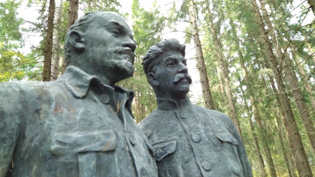 Сталин: Товарищ Ротерт, вопрос о том, что - дорого, а что - дешево, решает правительство!
