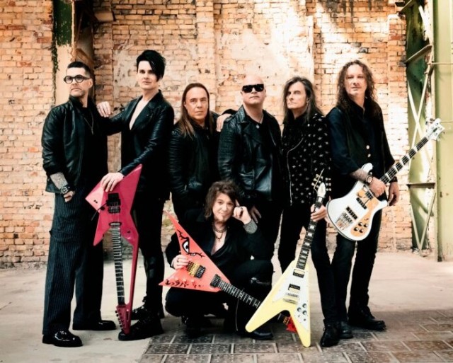 Музыка и музыканты: Helloween-новый альбом "Giants And Monsters"