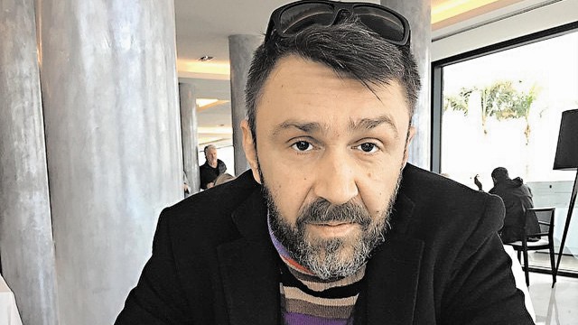 «В телевизоре одни идиоты»: Сергей Шнуров ответил на вопросы Владимира Познера