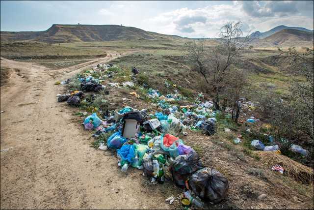 Что делать с дикими туристами в Крыму?