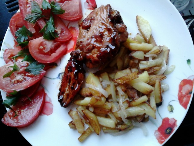 Хотите избежать солевых отложений на голове - жарьте курочку регулярно.