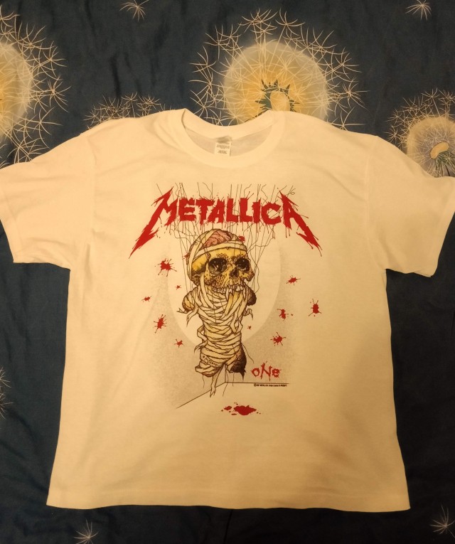 Концертные постеры от Metallica...