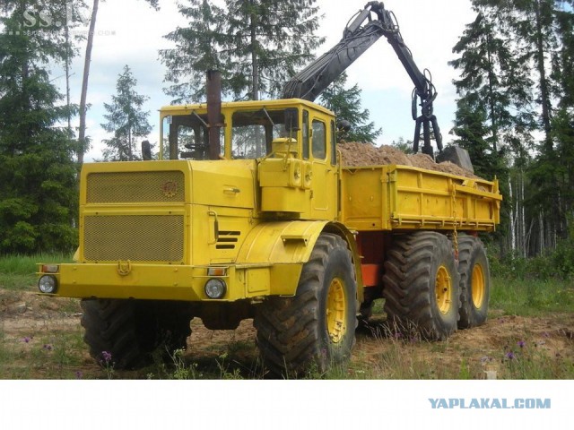 Кировец K700 против Claas Xerion TRAC
