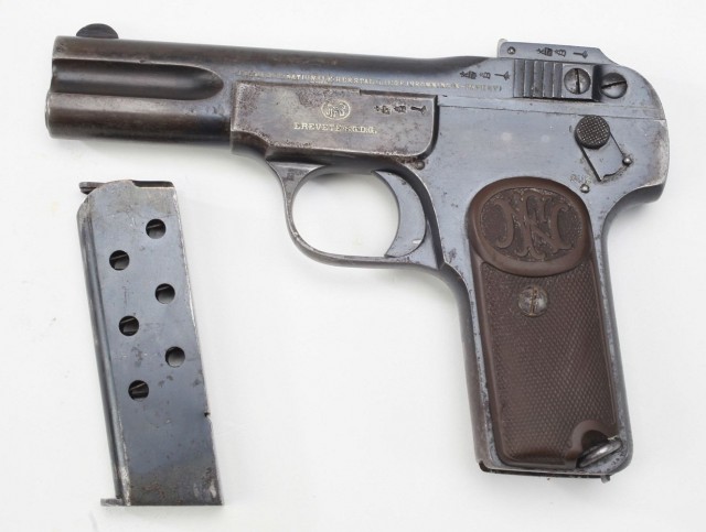 Пистолет Colt Model 1903 Pocket Hammerless - шедевр оружейной эстетики.