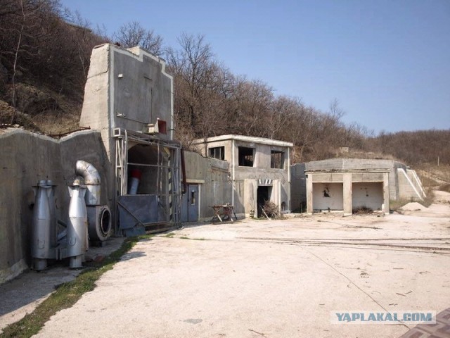 Объект-101: Заброшенная 2-я подземная ракетная батарея БРК "Утёс" 1-го дивизиона 616-го ОБРП