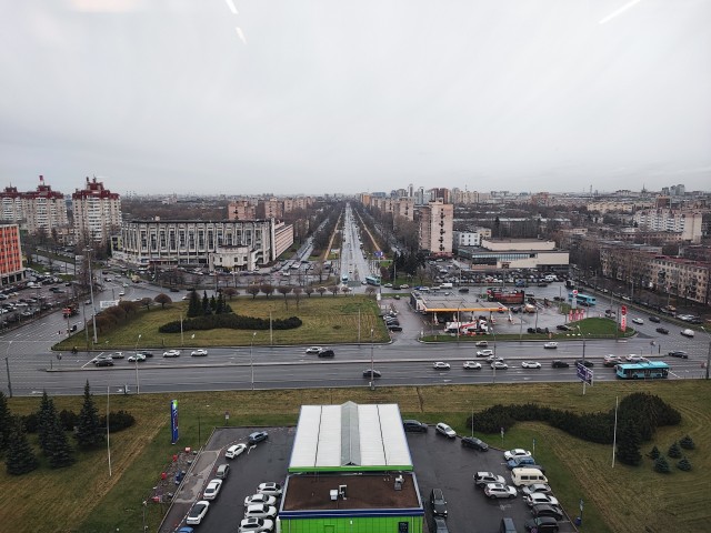 А из нашего окна вот такая красота...