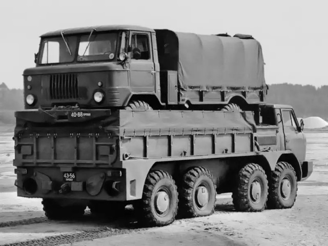 ГАЗ-44: плавающий грузовик из Советского Союза