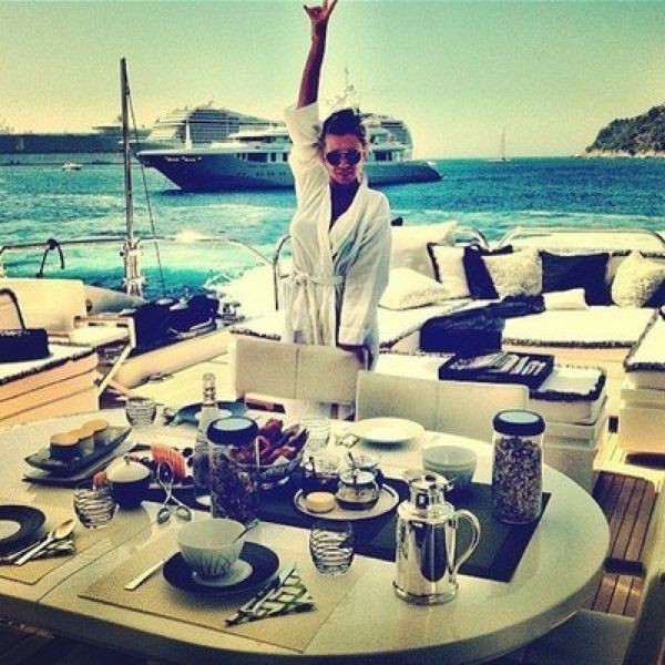 Мажоры хвастаются папиным баблом в Инстаграме