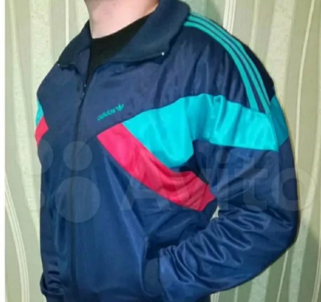 А кто ходил в жёваном спортивном костюме в 90-х?