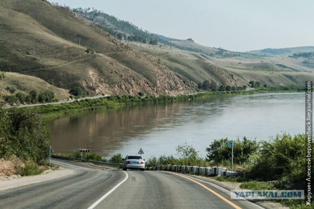 Есть ли дороги в России? Проехал до Магадана на машине и посмотрел