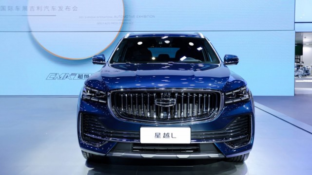 Новый кроссовер GEELY: круче и в 2 раза дешевле, чем KODIAQ и Outlander