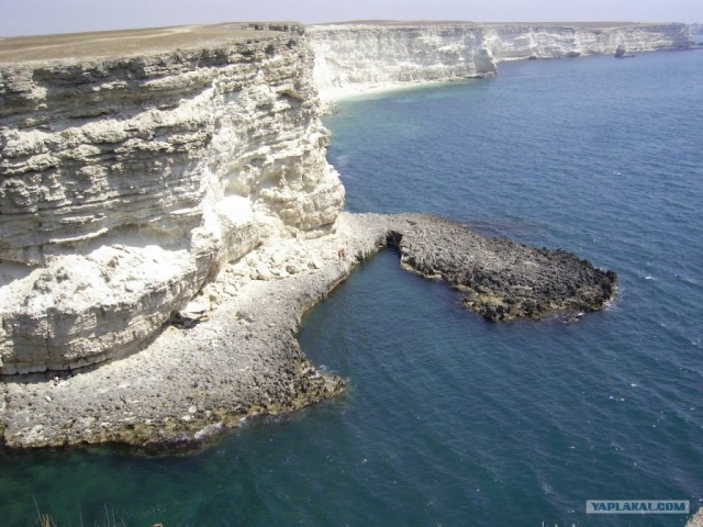 Мыс Тарханкут - самая западная точка Крыма.