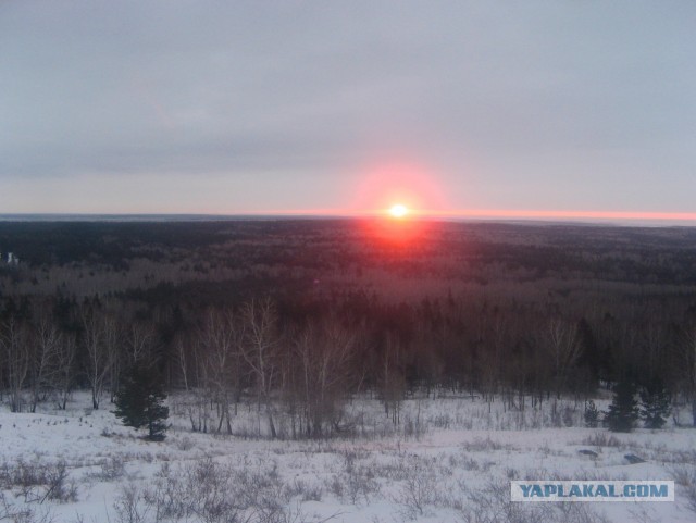 Солнце, небо и лунища