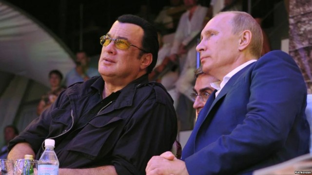 Нелепые моменты и киноляпы в фильме "В осаде", которые многие не заметили