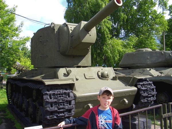 600-мм калибр!3-х этажная мартира!(6 фот)