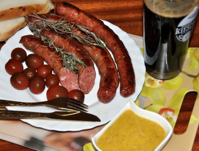 Мяса нет, сплошная соя: Роскачество назвало марки колбасы, которые не стоит брать даже со скидкой