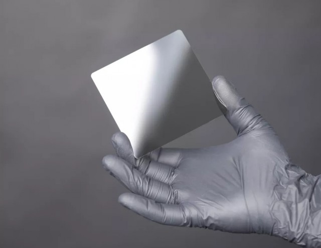 Представлен новый носитель информации, способный, хранить данные на протяжении 5000 лет